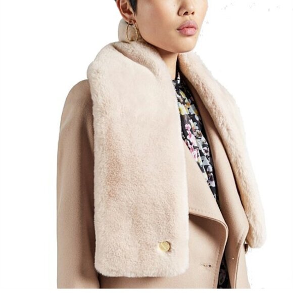 Ted Baker Athena Faux Fur Scarf In Light Pink | BNWT - Picture 1 of 10